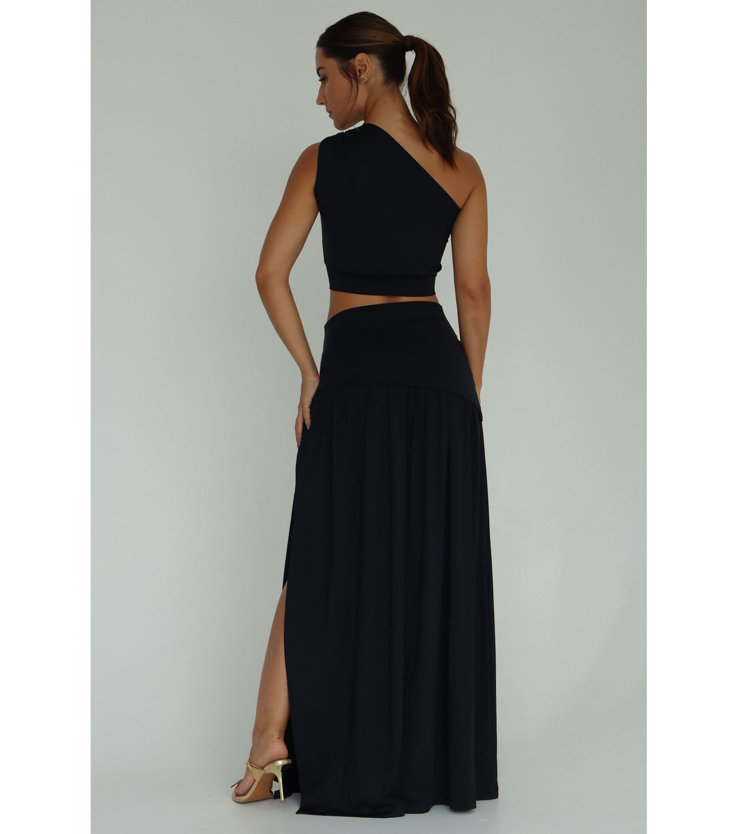 S251037-S251038-E.JPG